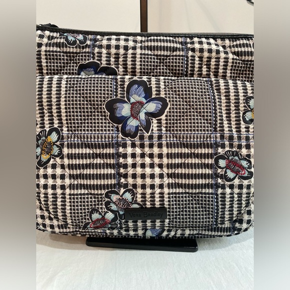 Vera Bradley Carson shoulder bag - Picture 2 of 8